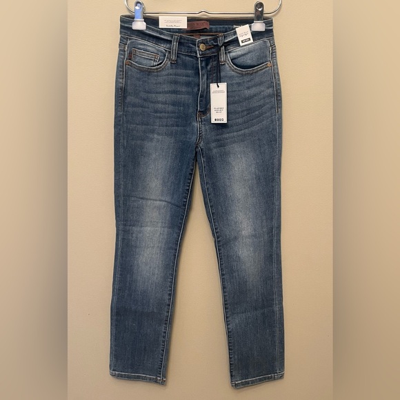 Women’s Judy Blue Mid Rise Skinny Fit Capri Size 5/27 NEW with Tags Stretchy - Picture 1 of 9